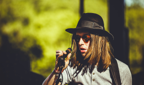 Jacco Gardner trae su pop barroco a Granada